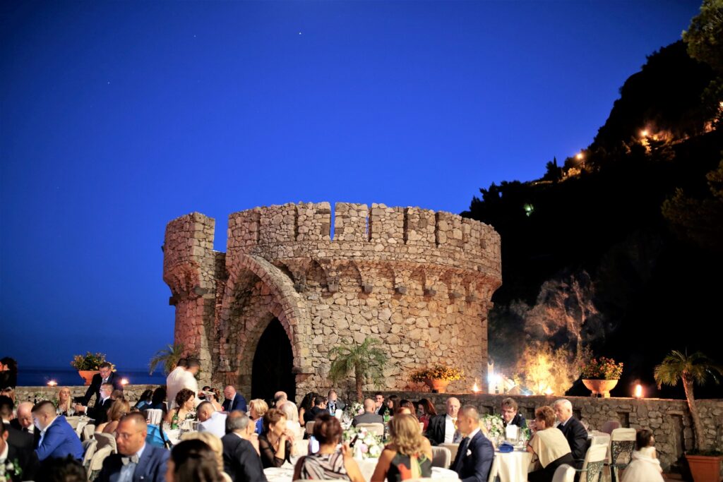 matrimonio costiera castello sul mare