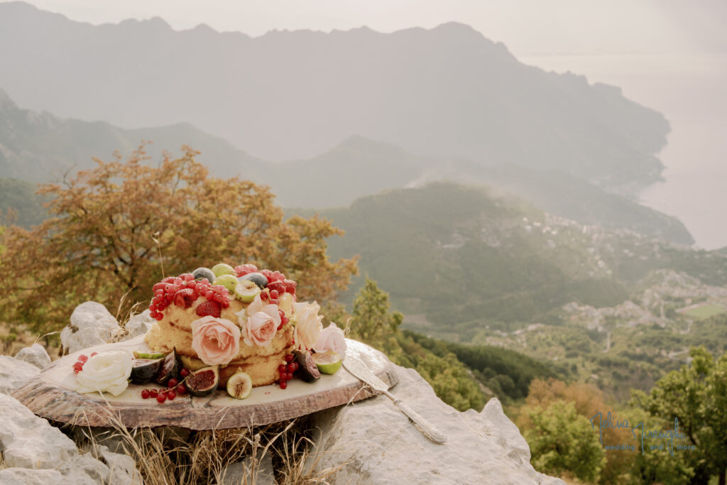 Naked cake con fiori